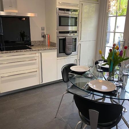 Fuchsia Cottage Flushing Екстер'єр фото