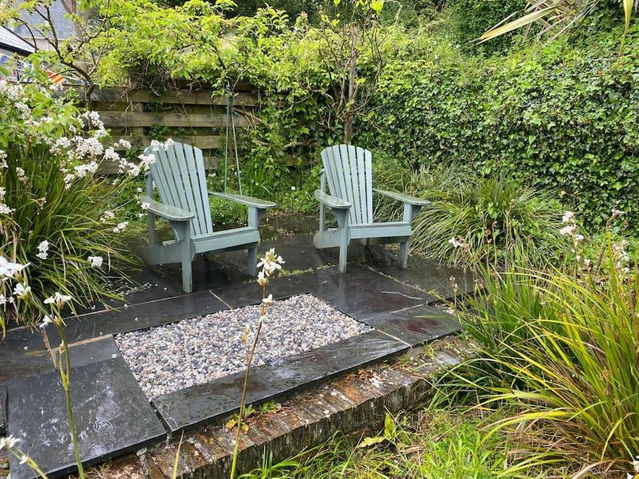 Fuchsia Cottage Flushing Екстер'єр фото